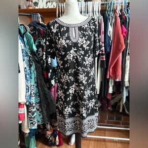 White House Black Market Long Sleeve Floral Dress